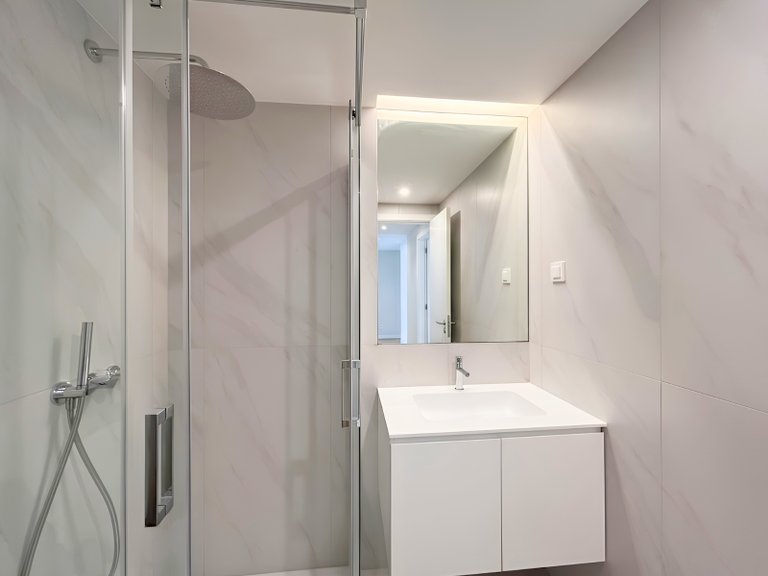 Apartment for Sale in Avenidas Novas, Lisboa, Lisbon, Portugal 38