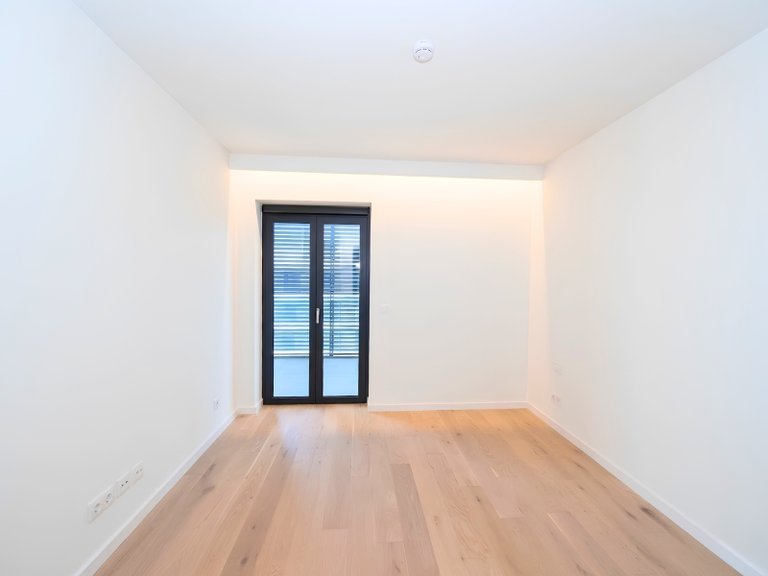 Apartment for Sale in Avenidas Novas, Lisboa, Lisbon, Portugal 42