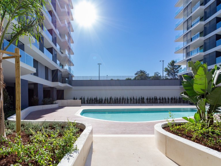 Apartment for Sale in Avenidas Novas, Lisboa, Lisbon, Portugal 25