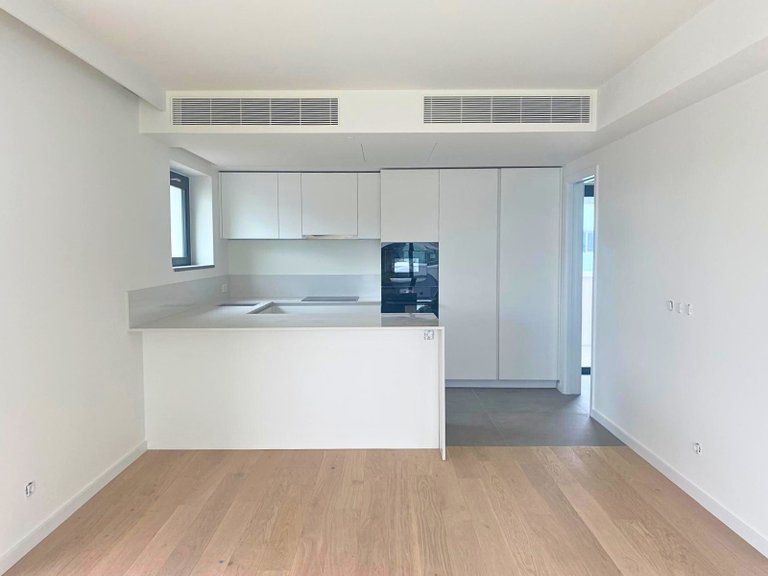 Apartment for Sale in Avenidas Novas, Lisboa, Lisbon, Portugal 13