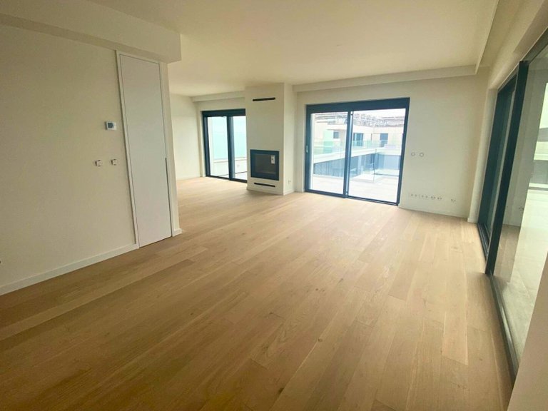 Apartment for Sale in Avenidas Novas, Lisboa, Lisbon, Portugal 12