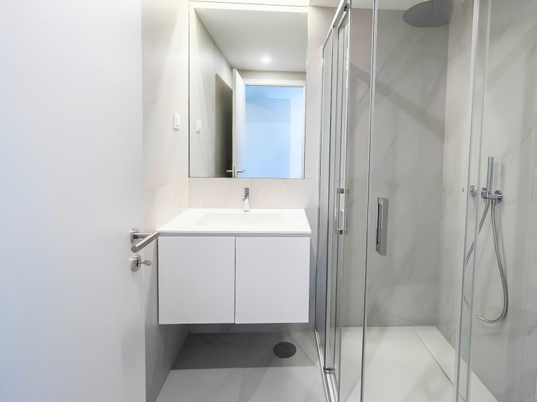 Apartment for Sale in Avenidas Novas, Lisboa, Lisbon, Portugal 21