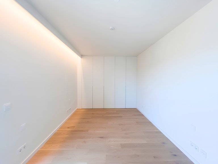 Apartment for Sale in Avenidas Novas, Lisboa, Lisbon, Portugal 22