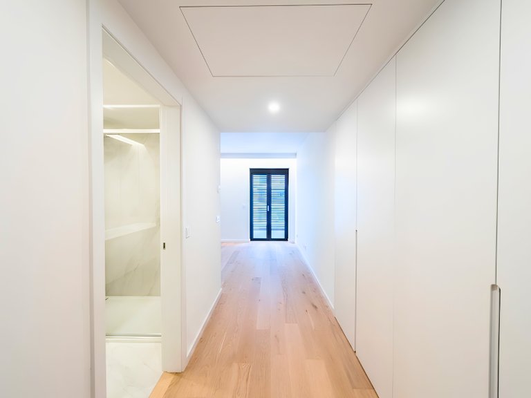 Apartment for Sale in Avenidas Novas, Lisboa, Lisbon, Portugal 25