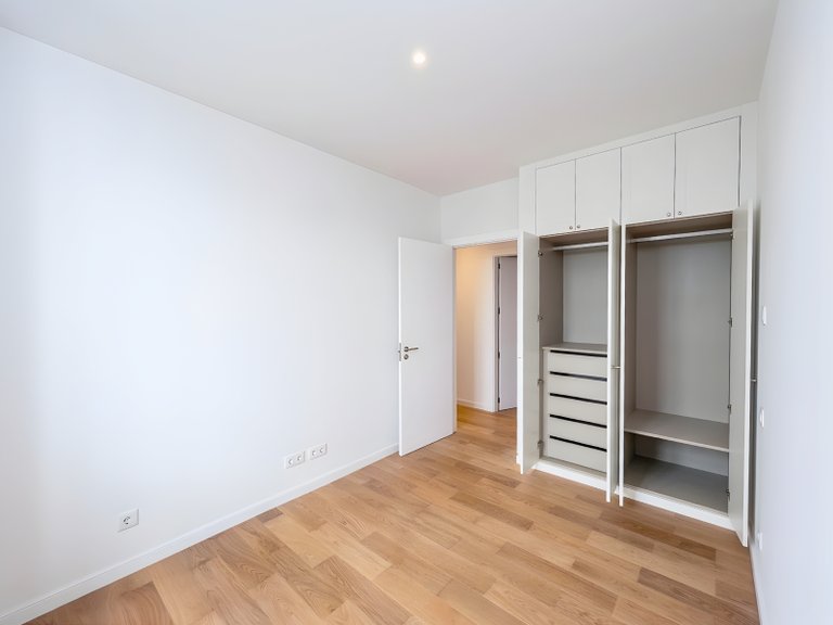 Apartment for Sale in Misericórdia, Lisboa, Lisbon, Portugal 13