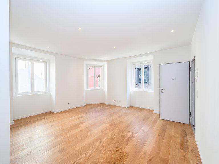 Apartment for Sale in Misericórdia, Lisboa, Lisbon, Portugal 2