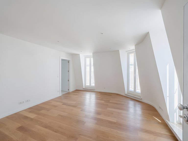 Apartment for Sale in Misericórdia, Lisboa, Lisbon, Portugal 2