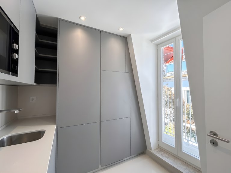 Apartment for Sale in Misericórdia, Lisboa, Lisbon, Portugal 7