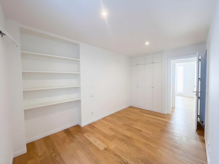Apartment for Sale in Misericórdia, Lisboa, Lisbon, Portugal 13