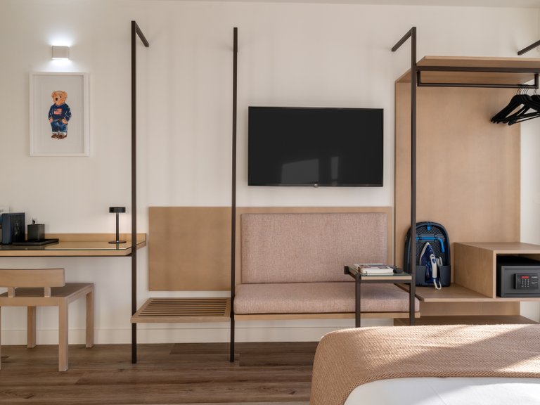Apartment for Sale in Santa Marinha e São Pedro da Afurada, Vila Nova De Gaia, Porto, Portugal 3