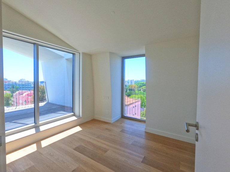 Apartment for Sale in Olivais, Lisboa, Lisbon, Portugal 9