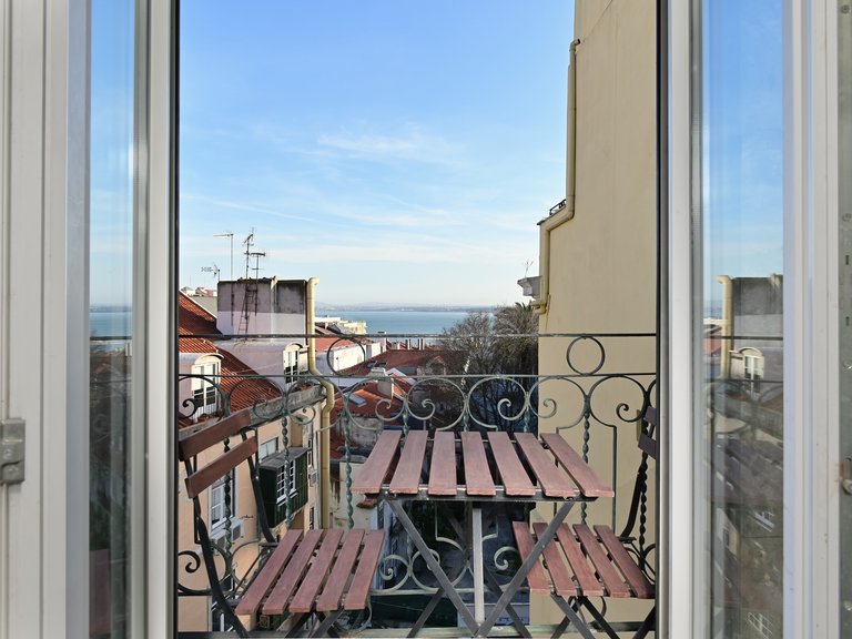 Apartment for Sale in Misericórdia, Lisboa, Lisbon, Portugal 1