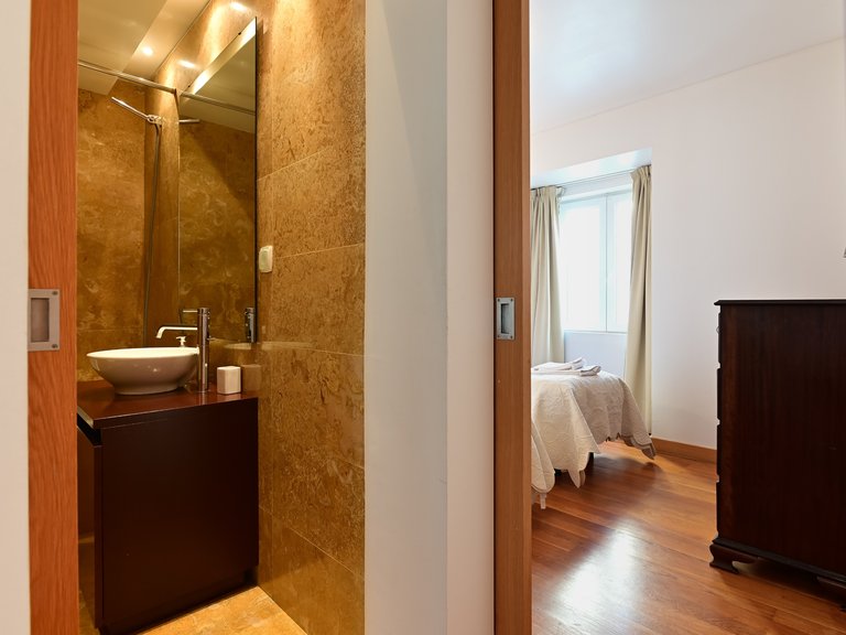 Apartment for Sale in Misericórdia, Lisboa, Lisbon, Portugal 12