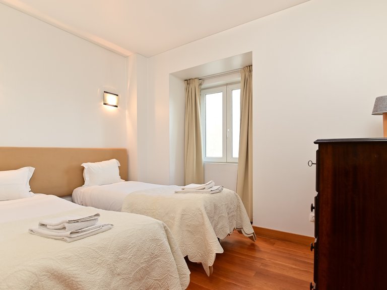 Apartment for Sale in Misericórdia, Lisboa, Lisbon, Portugal 13