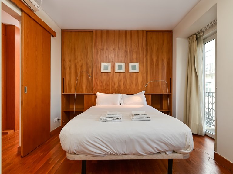 Apartment for Sale in Misericórdia, Lisboa, Lisbon, Portugal 16