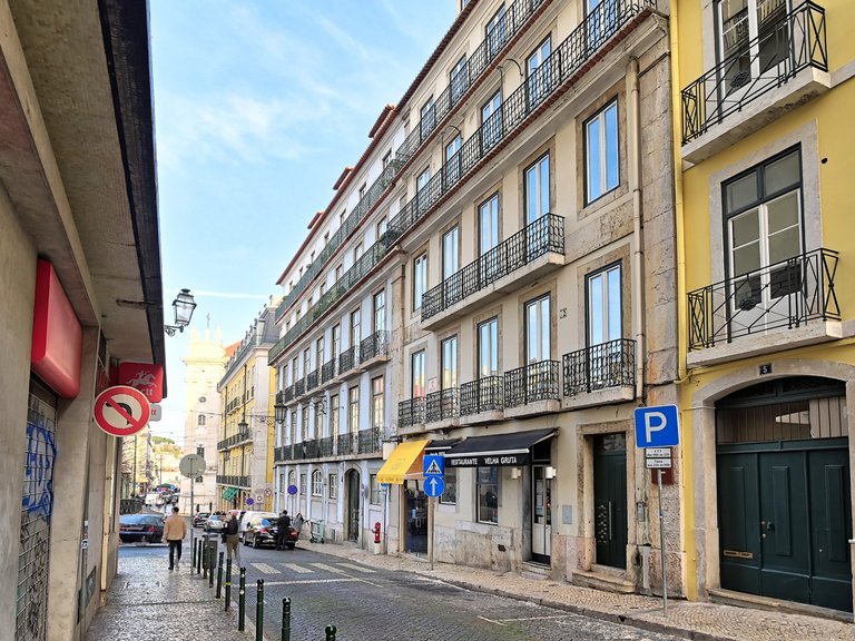 Apartment for Sale in Misericórdia, Lisboa, Lisbon, Portugal 22