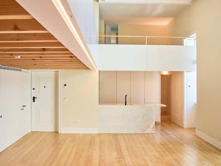 Apartment for Sale in Santo António, Lisboa, Lisbon, Portugal 10