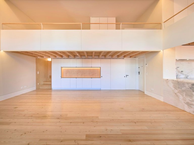Apartment for Sale in Santo António, Lisboa, Lisbon, Portugal 1