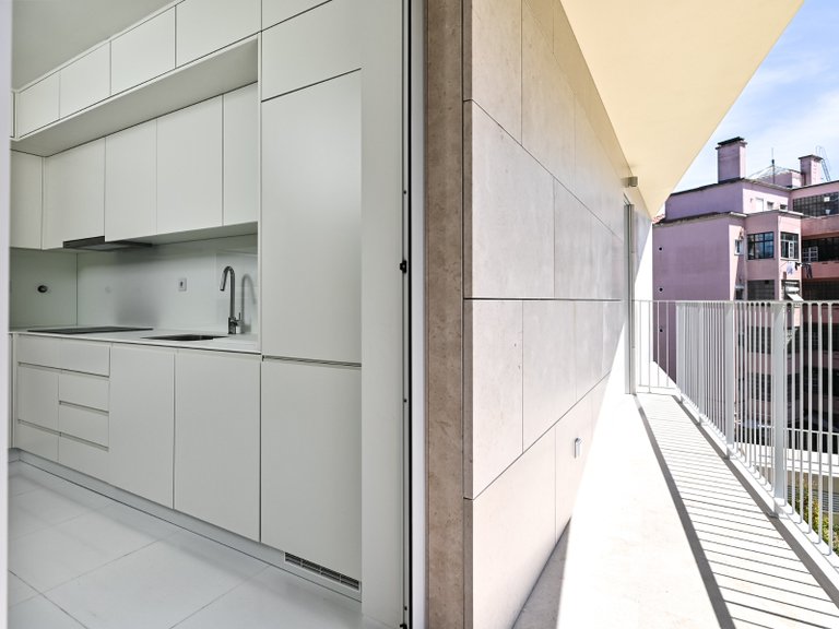 Apartment for Sale in Areeiro, Lisboa, Lisbon, Portugal 4