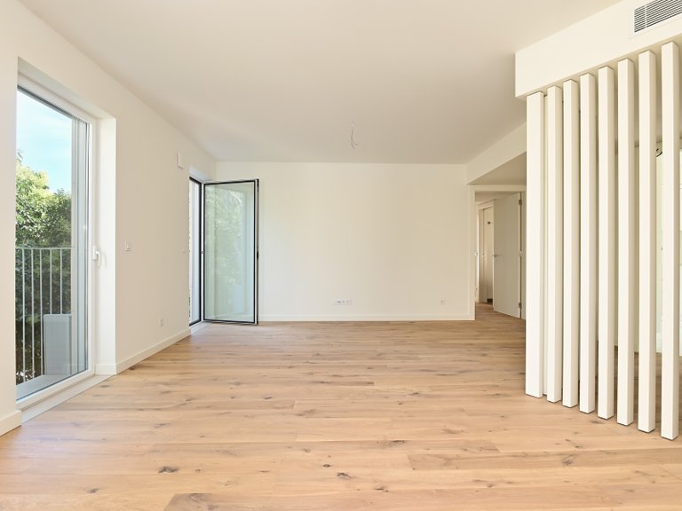 Apartment for Sale in Areeiro, Lisboa, Lisbon, Portugal 5