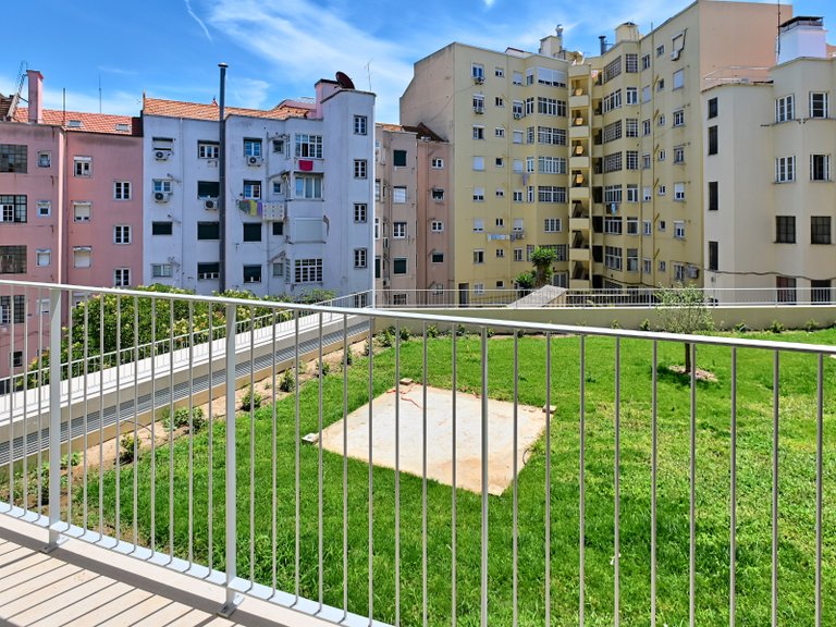 Apartment for Sale in Areeiro, Lisboa, Lisbon, Portugal 8