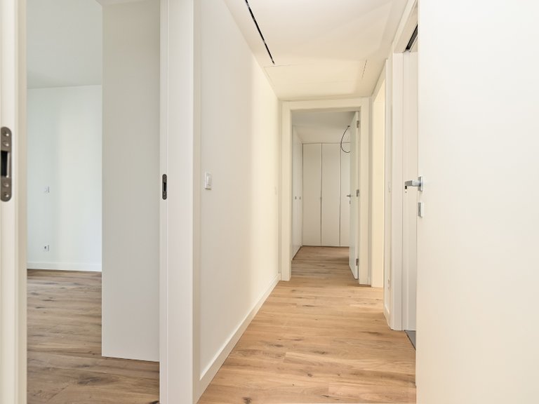 Apartment for Sale in Areeiro, Lisboa, Lisbon, Portugal 14