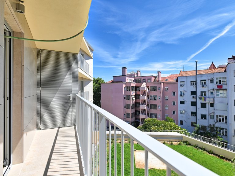 Apartment for Sale in Areeiro, Lisboa, Lisbon, Portugal 16