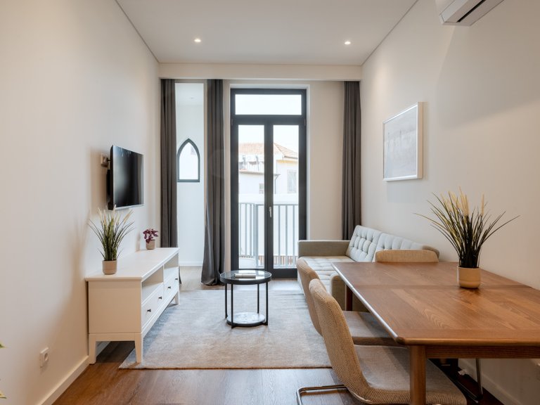 Apartment for Sale in Cedofeita, Santo Ildefonso, Sé, Miragaia, São Nicolau e Vitória, Porto, Porto, Portugal 21