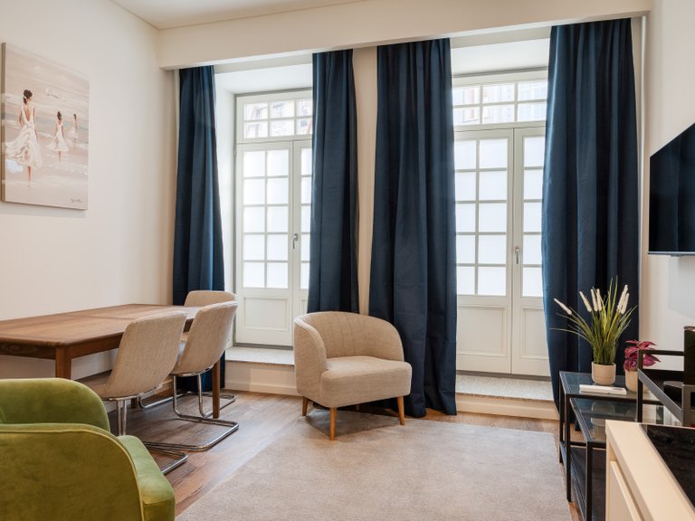 Apartment for Sale in Cedofeita, Santo Ildefonso, Sé, Miragaia, São Nicolau e Vitória, Porto, Porto, Portugal 1