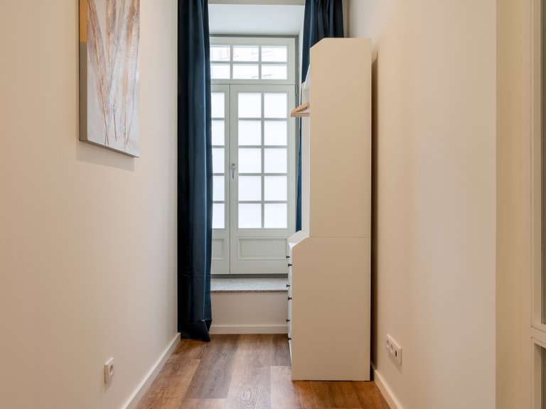 Apartment for Sale in Cedofeita, Santo Ildefonso, Sé, Miragaia, São Nicolau e Vitória, Porto, Porto, Portugal 11