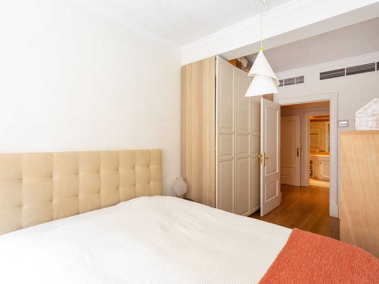Apartment for Sale in Estrela, Lisboa, Lisbon, Portugal 10