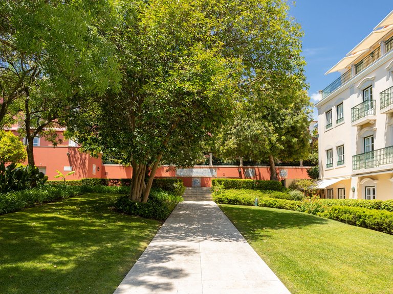 Apartment for Sale in Estrela, Lisboa, Lisbon, Portugal 24