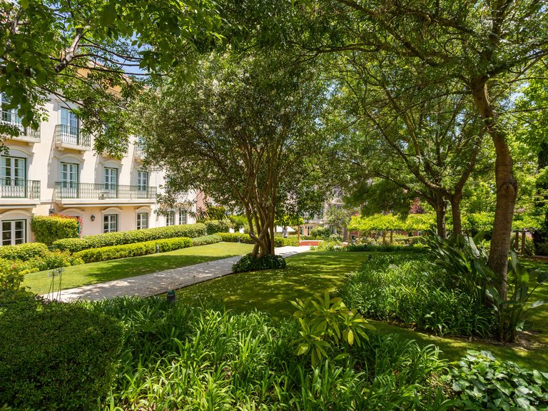 Apartment for Sale in Estrela, Lisboa, Lisbon, Portugal 29