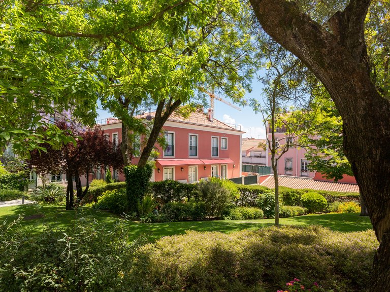 Apartment for Sale in Estrela, Lisboa, Lisbon, Portugal 30