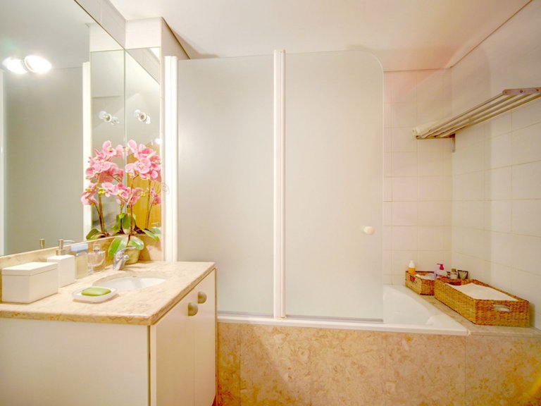 Apartment for Sale in Misericórdia, Lisboa, Lisbon, Portugal 7