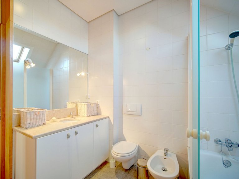 Apartment for Sale in Misericórdia, Lisboa, Lisbon, Portugal 16