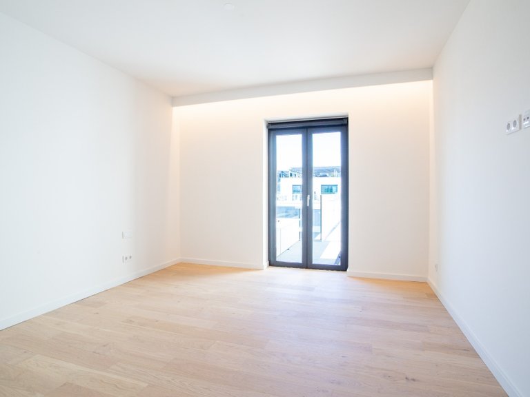 Apartment for Sale in Avenidas Novas, Lisboa, Lisbon, Portugal 11