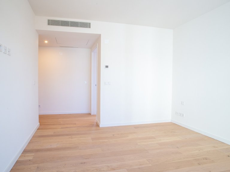 Apartment for Sale in Avenidas Novas, Lisboa, Lisbon, Portugal 12