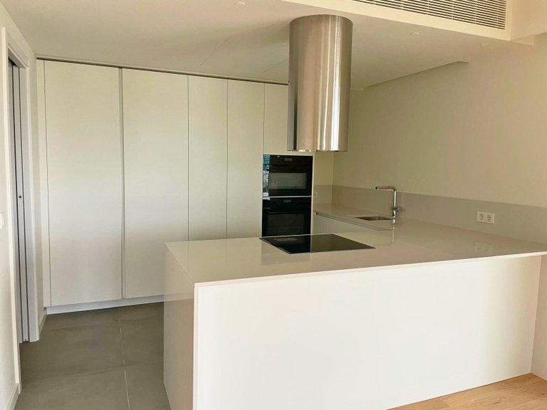 Apartment for Sale in Avenidas Novas, Lisboa, Lisbon, Portugal 5