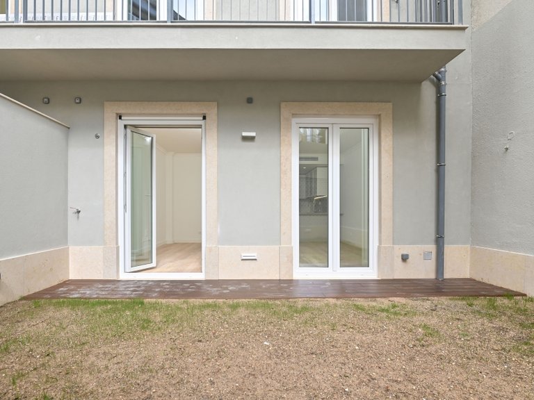 Apartment for Sale in Arroios, Lisboa, Lisbon, Portugal 2