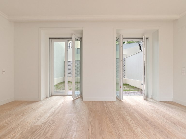 Apartment for Sale in Arroios, Lisboa, Lisbon, Portugal 1