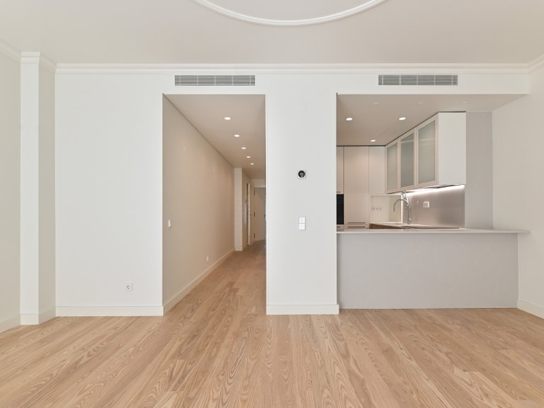 Apartment for Sale in Arroios, Lisboa, Lisbon, Portugal 7