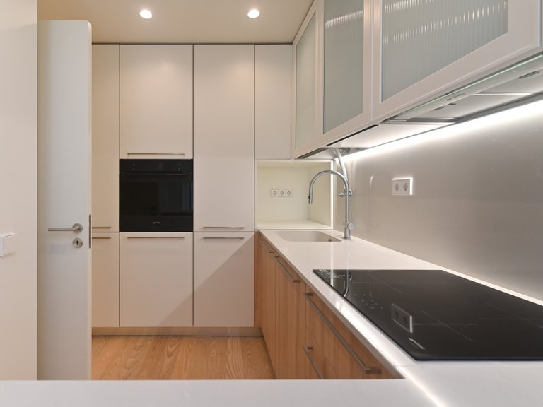 Apartment for Sale in Arroios, Lisboa, Lisbon, Portugal 9