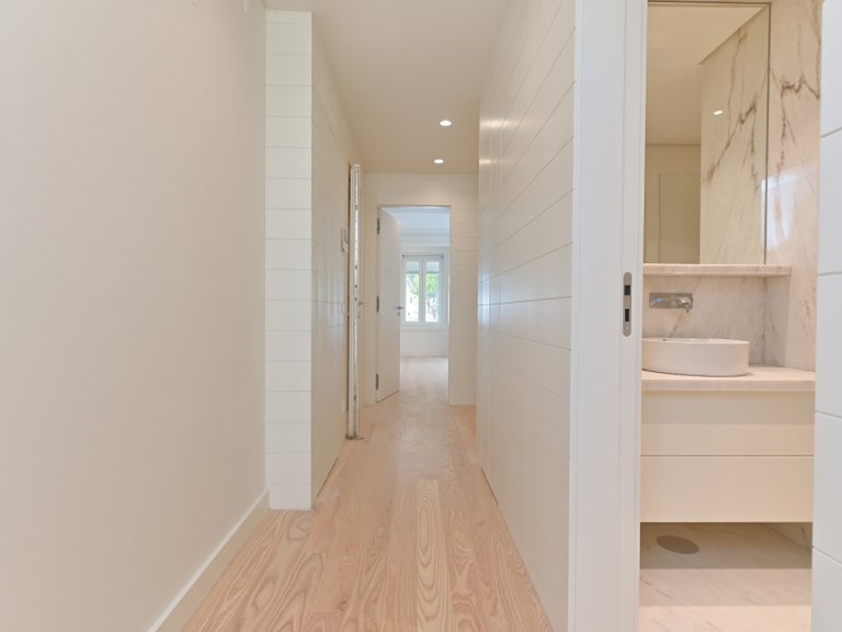 Apartment for Sale in Arroios, Lisboa, Lisbon, Portugal 12