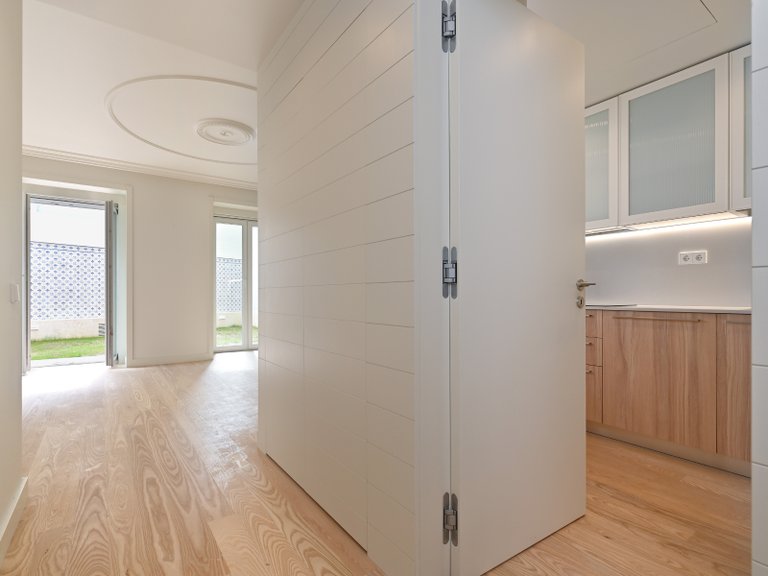 Apartment for Sale in Arroios, Lisboa, Lisbon, Portugal 1