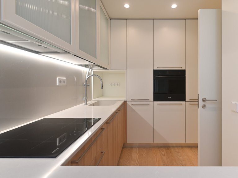 Apartment for Sale in Arroios, Lisboa, Lisbon, Portugal 9