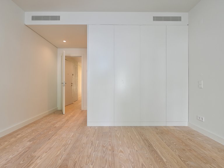 Apartment for Sale in Arroios, Lisboa, Lisbon, Portugal 11