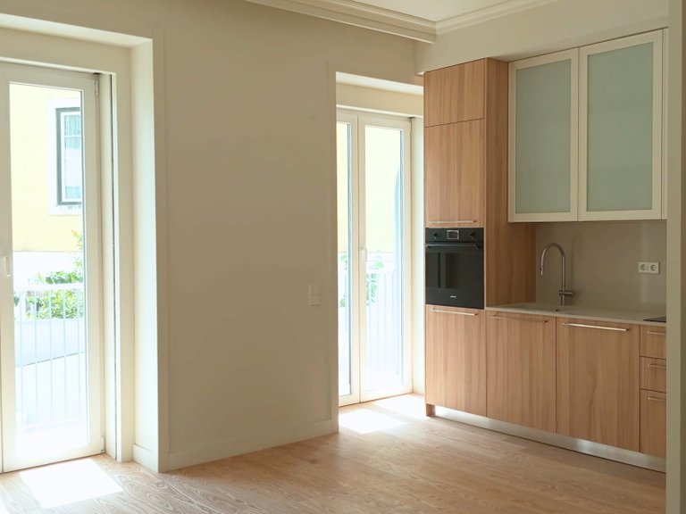 Apartment for Sale in Arroios, Lisboa, Lisbon, Portugal 2