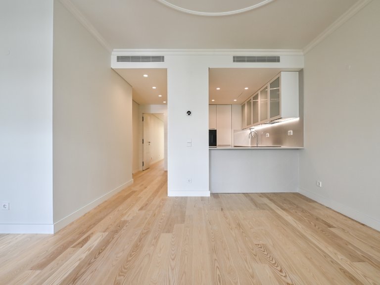 Apartment for Sale in Arroios, Lisboa, Lisbon, Portugal 1