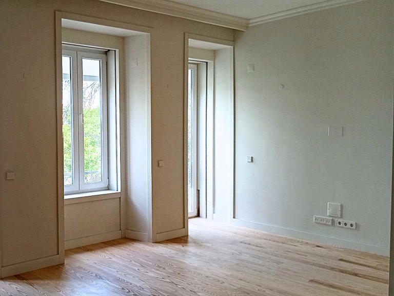 Apartment for Sale in Arroios, Lisboa, Lisbon, Portugal 3